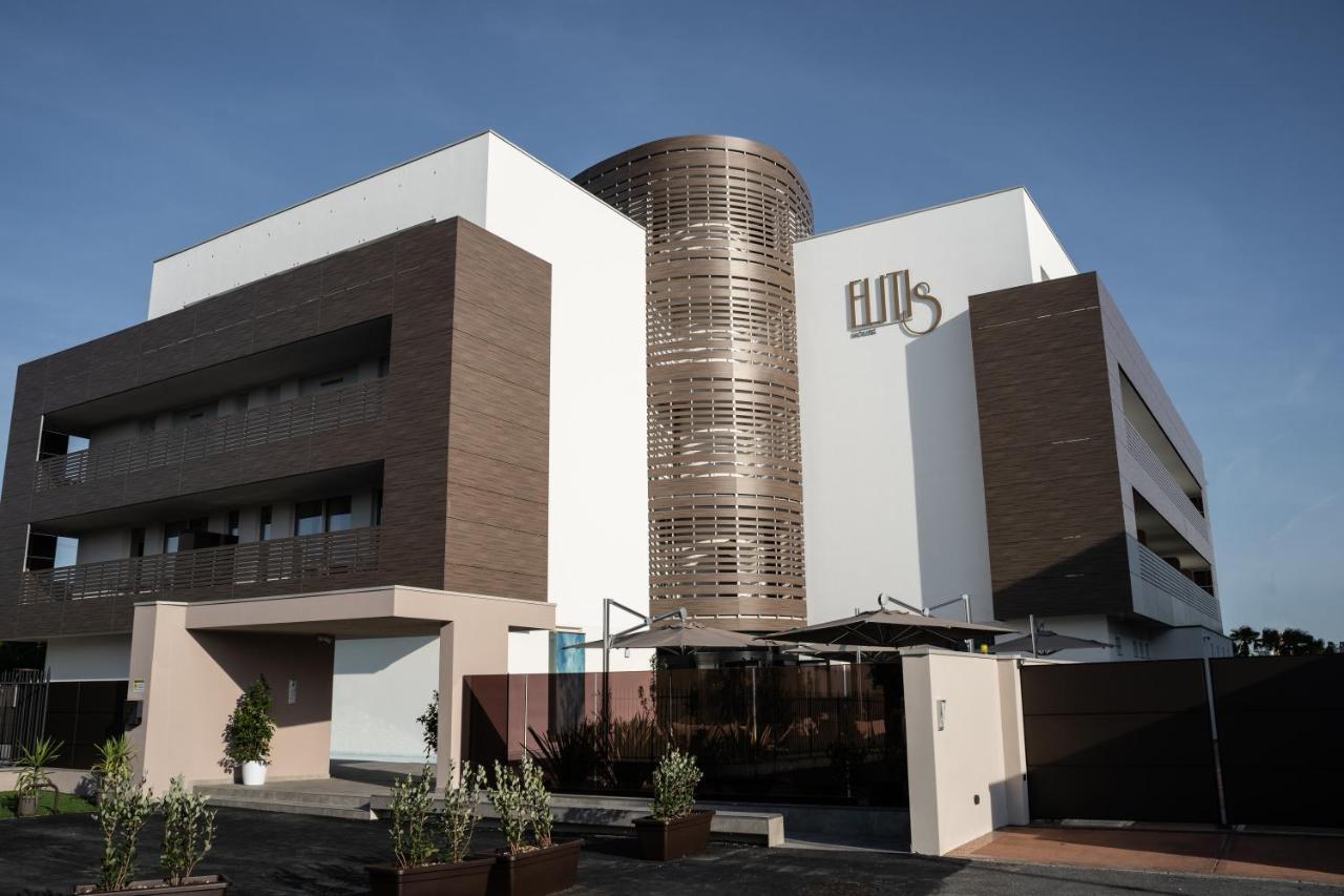 Elitis House - Suite & Spa Nova Milanese Esterno foto